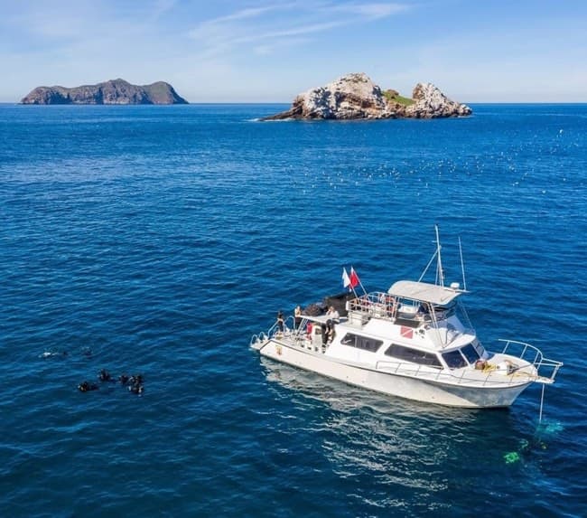 san-diego-dive-boat